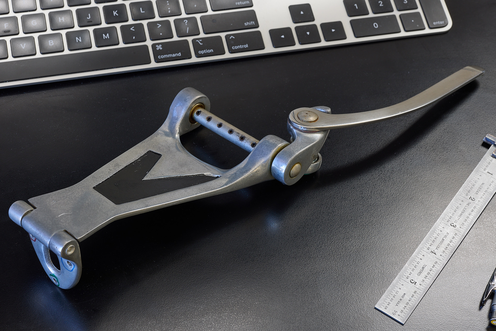 Bigsby Tailpiece and Keyboard